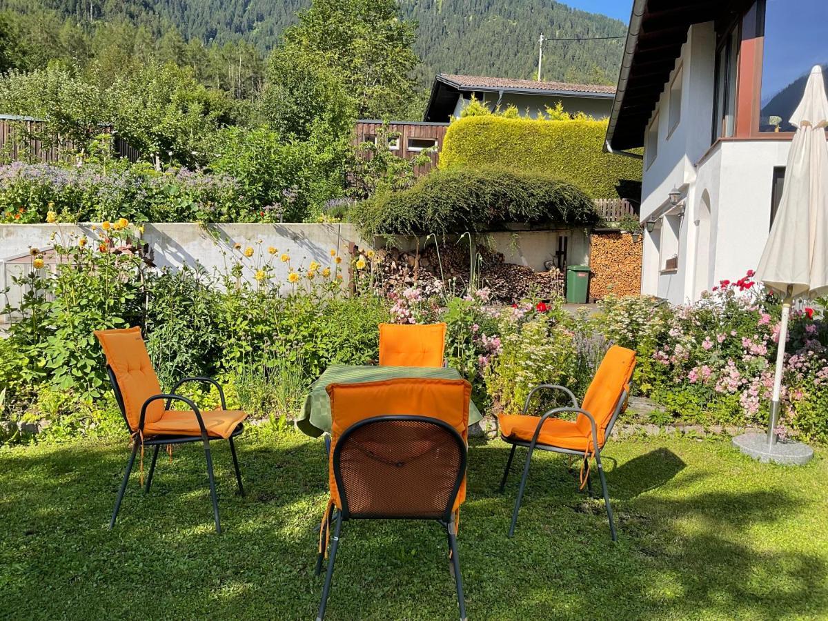 Comfortable Apartment In A Beautiful Surrounding Sautens Exterior photo