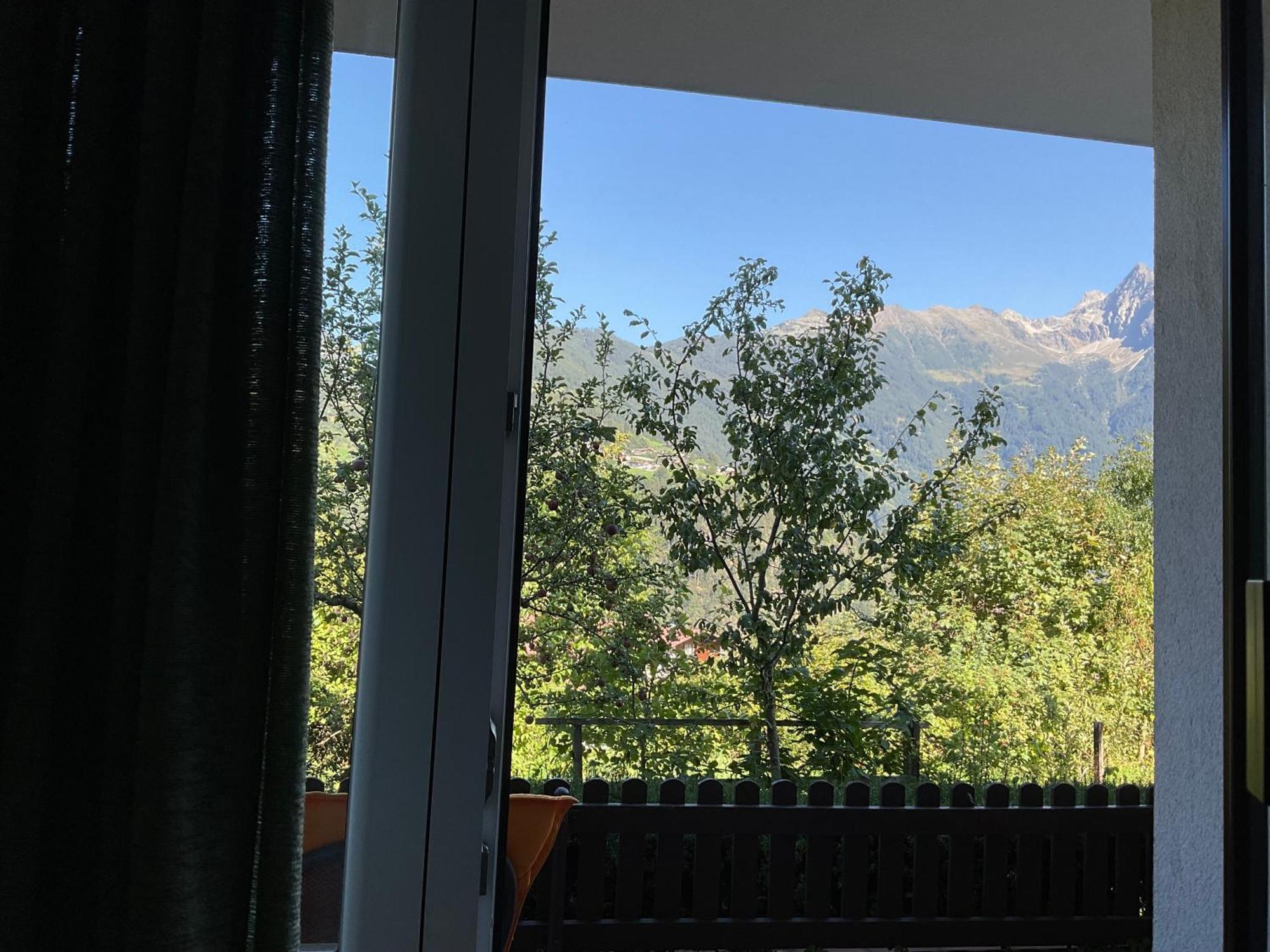 Comfortable Apartment In A Beautiful Surrounding Sautens Exterior photo
